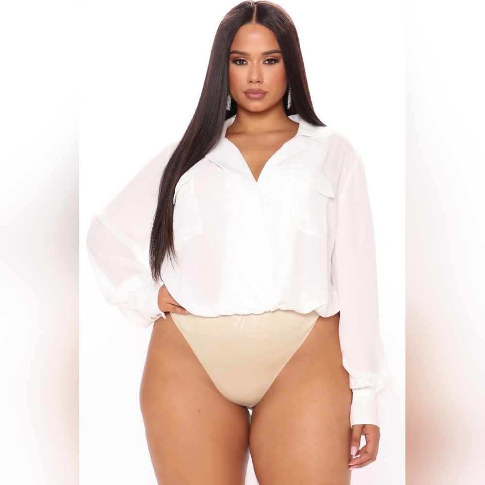 FashionNova Business Brunch Women’s Collared Bodysuit - Ivory Size Medium NWOT - Picture 2 of 12